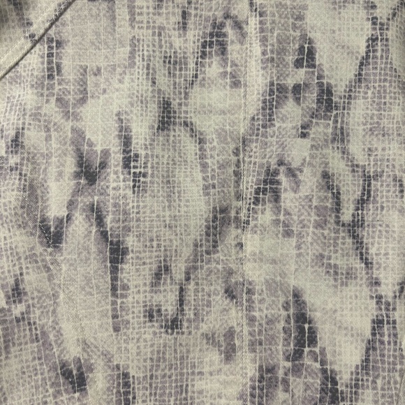 White House Black Market Animal Print Zip Jacket Women’s size 6 - Picture 5 of 5